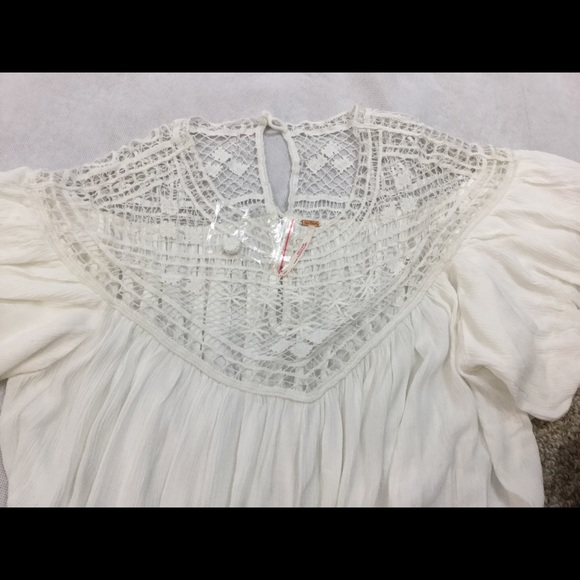 Free People Gauze Crochet Top With Elastic Bottom - Picture 6 of 11
